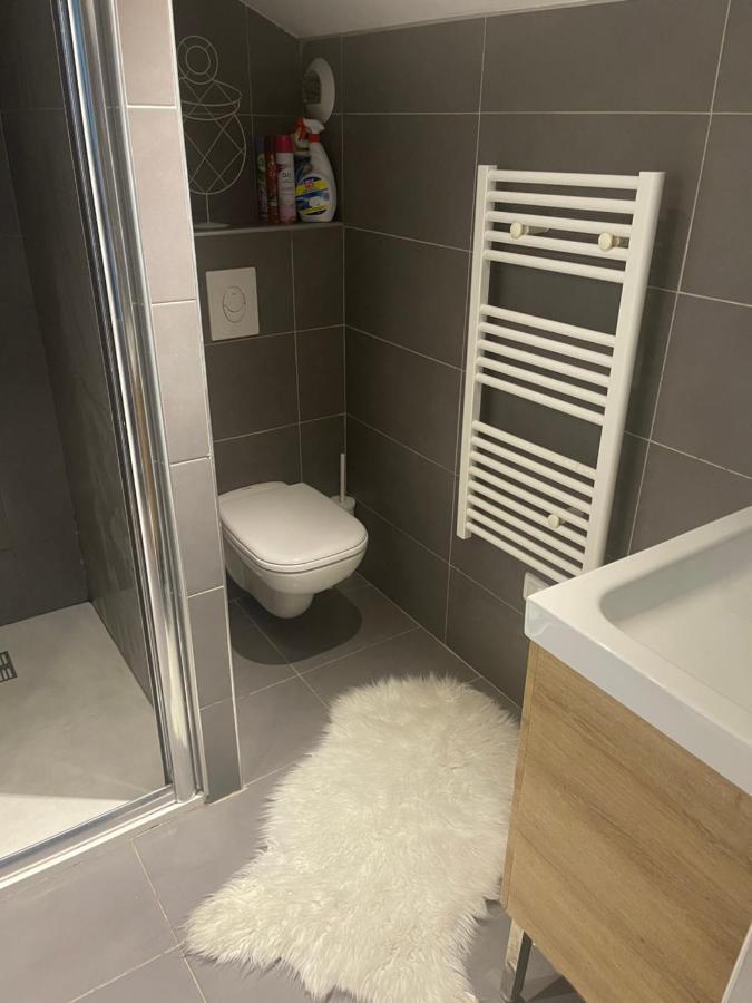 Beau Appartement Calme A Partager Marseilles Buitenkant foto