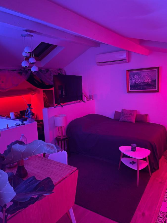 Beau Appartement Calme A Partager Marseilles Buitenkant foto